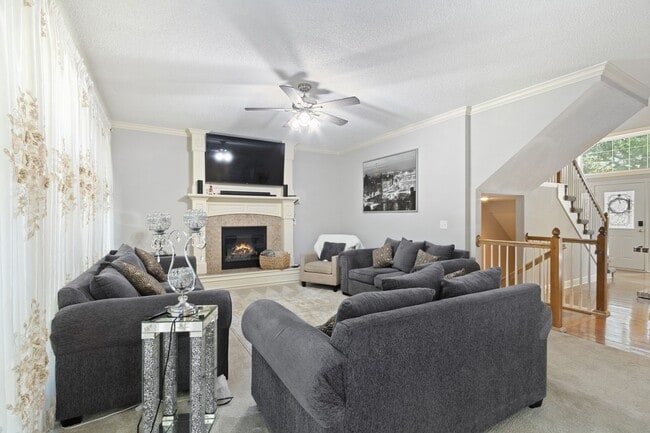 Building Photo - 5341 Meadowlark Dr