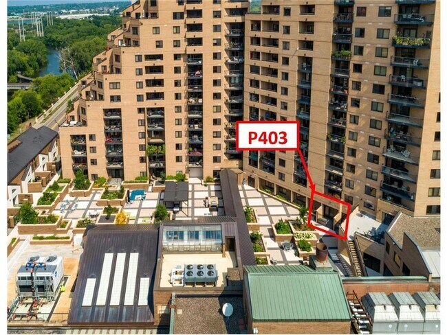 Building Photo - 20 NE 2nd St