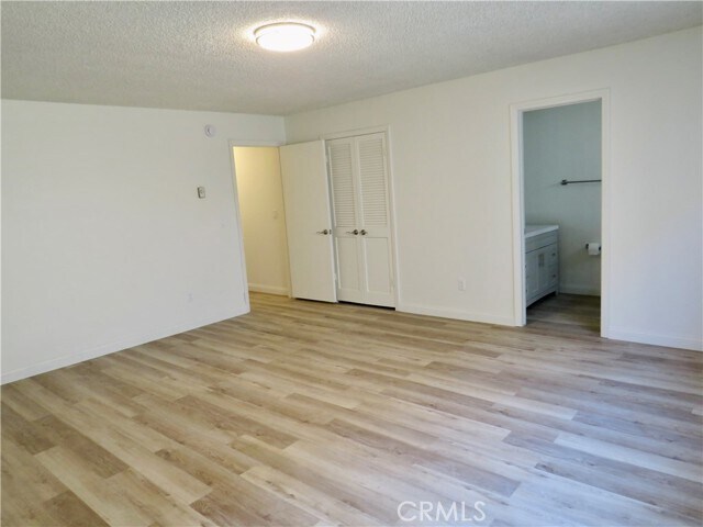 Building Photo - 3935 Bluff Pl