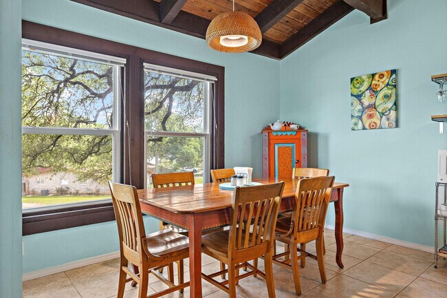 Building Photo - 2307 Trailside Dr