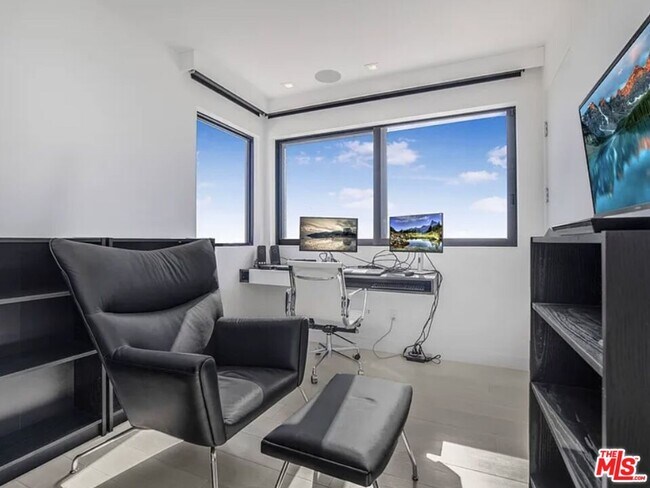 Building Photo - 1600 Marlay Dr