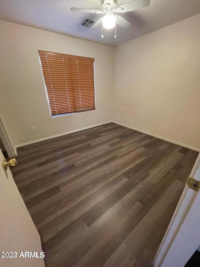 Building Photo - 46095 W Windmill Dr