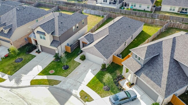 Building Photo - 7431 Sail Hl Dr