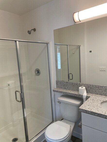 Attached bath - 455 N Cypress St