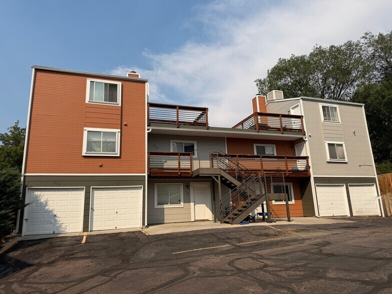 Building Photo - 571 Winnie Way