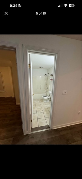 Building Photo - 10 Cherry St