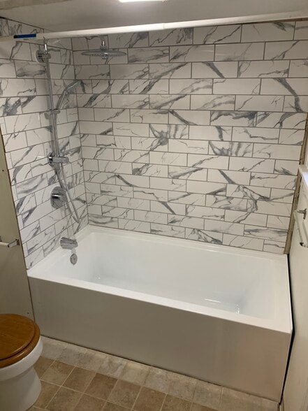 Building Photo - 953 Dryden Rd