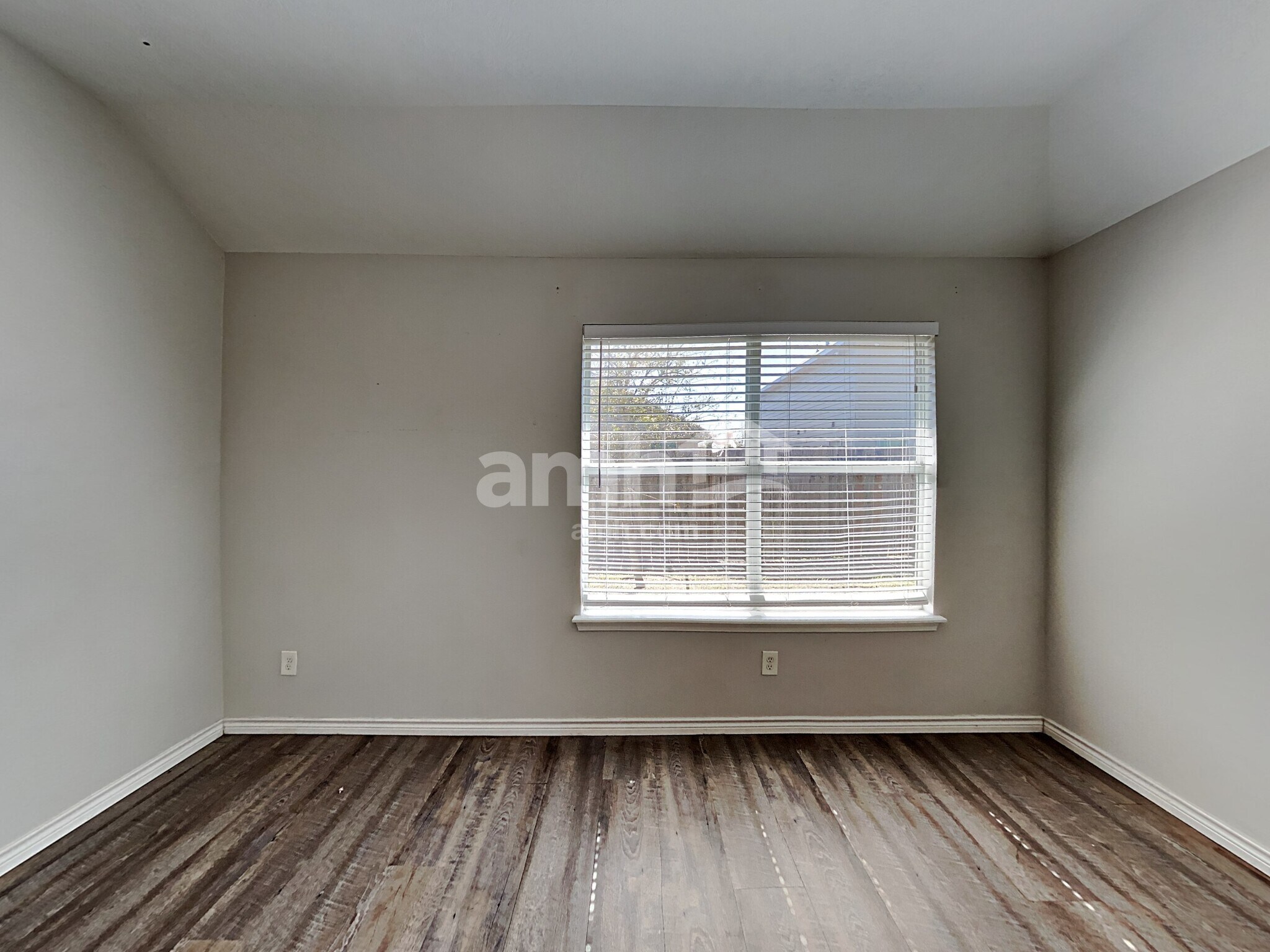 Building Photo - 13310 Ambrosa Dr