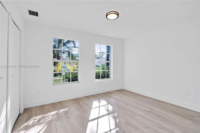 Building Photo - 407 NW 45th St