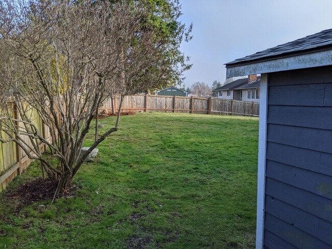 Building Photo - 4703 Cypress Dr