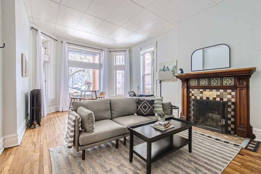 Primary Photo - 2805 E 16th Ave