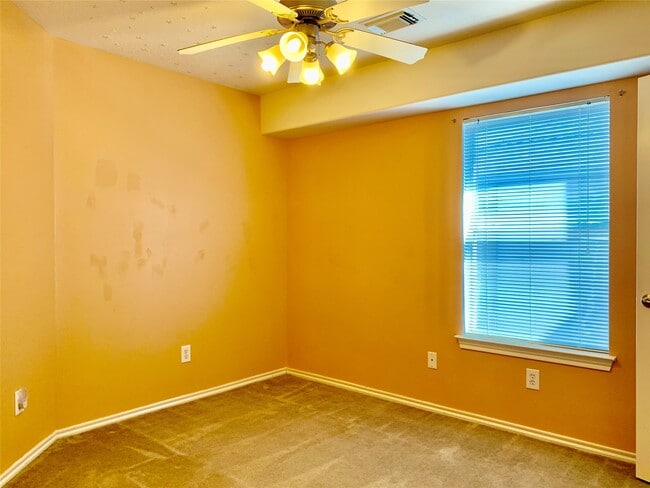 Building Photo - 12414 Jasmine Brook Ln