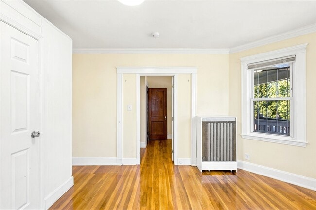 Building Photo - 72 Olney St