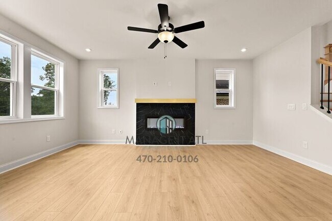 Building Photo - 3102 Ace Blvd
