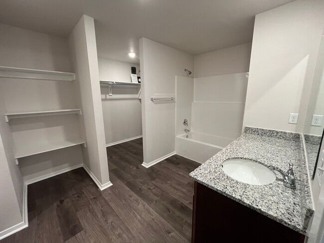 Building Photo - Now Leasing: Spacious 4-Bedroom, 2-Bath Home in Pea Ridge — Secure Your New Home Today!