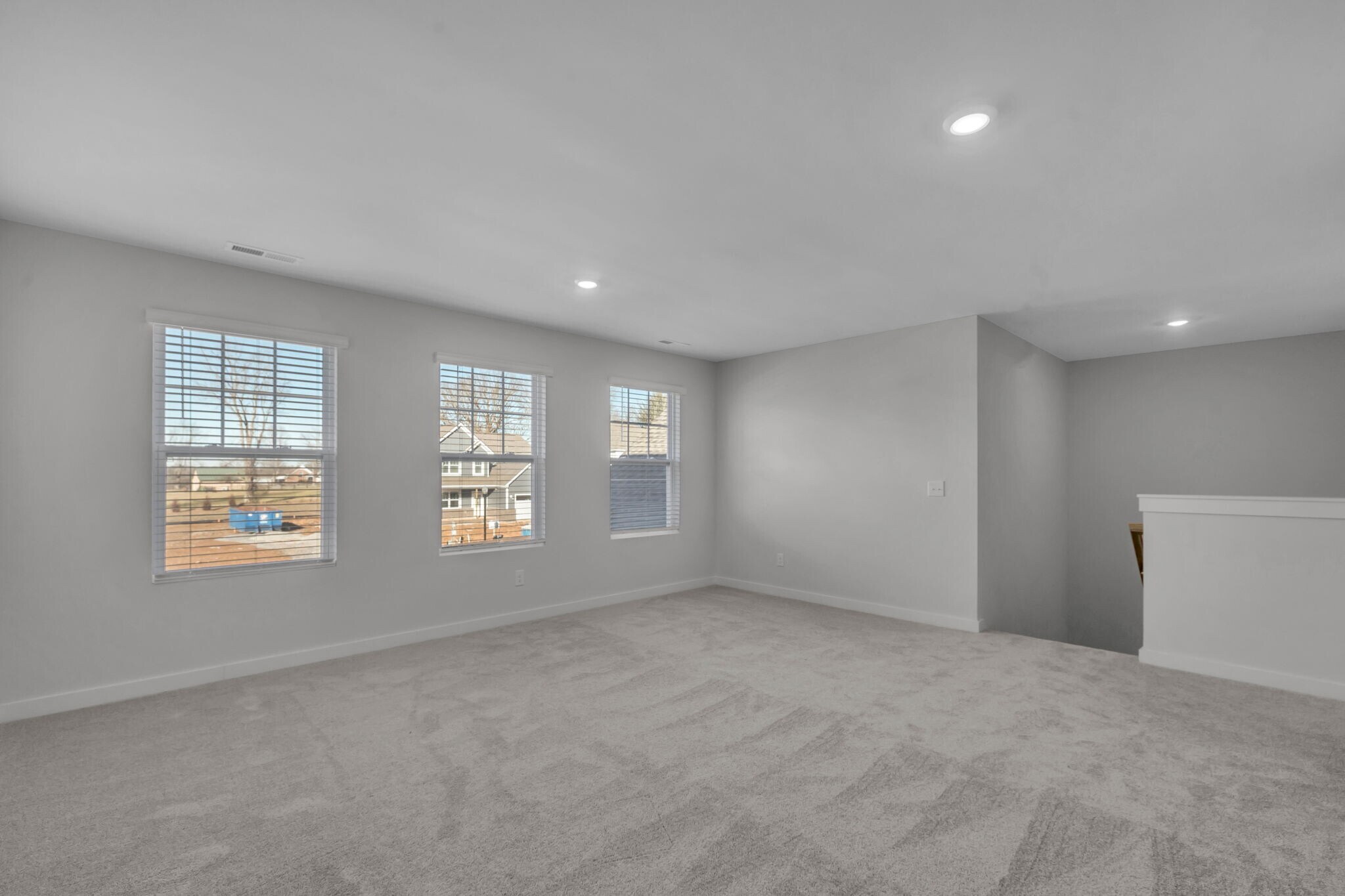 Building Photo - 361 Euclid Dr