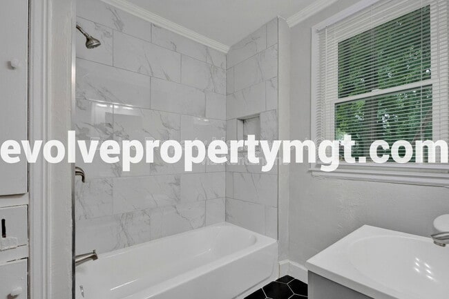 Building Photo - 4089 Tutwiler Ave