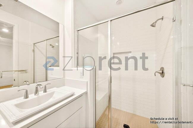 Building Photo - 12271 Summer Ln