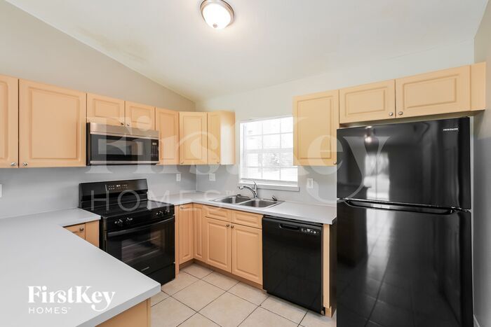 Building Photo - 2803 Owen Ave S