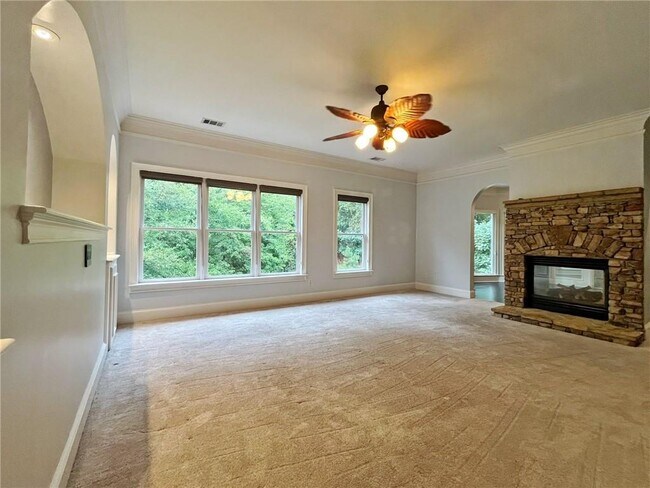 Building Photo - 6709 Wooded Cove Ct