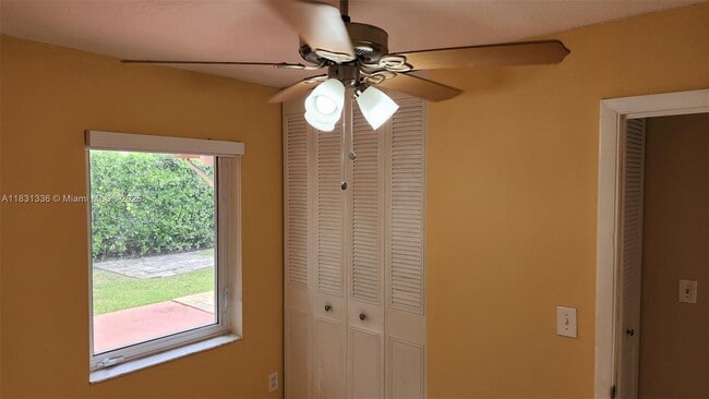 Building Photo - 5460 SW 133rd Ct