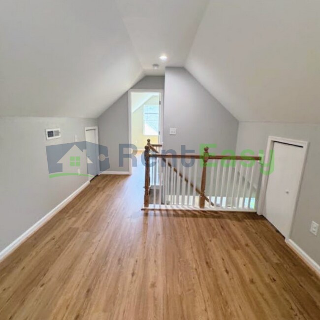 Building Photo - 3316 Dunkirk Ave