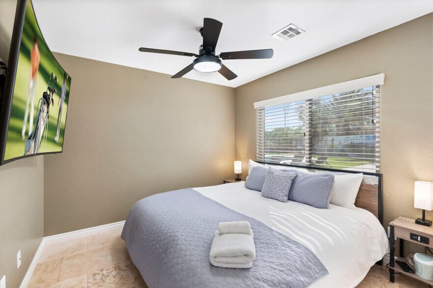 Building Photo - 14615 N 22nd Ln