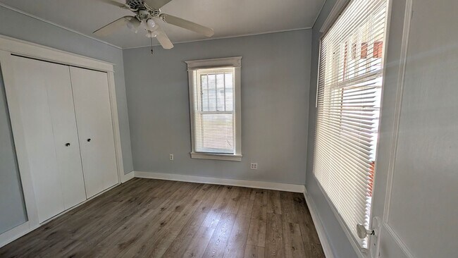 Building Photo - 3017 Sanford St