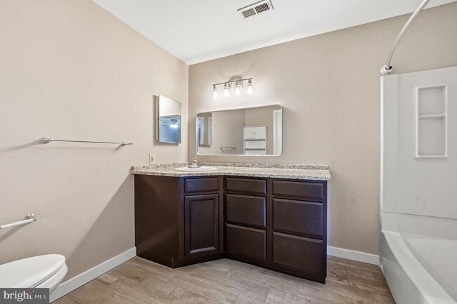 Building Photo - 4215C Aberdeen Dr