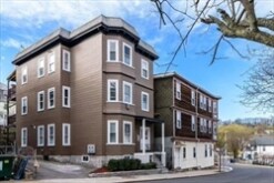 Building Photo - 69 Day St