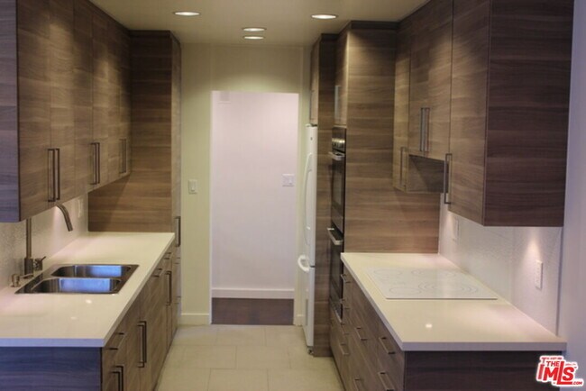 Building Photo - 11044 Ophir Dr