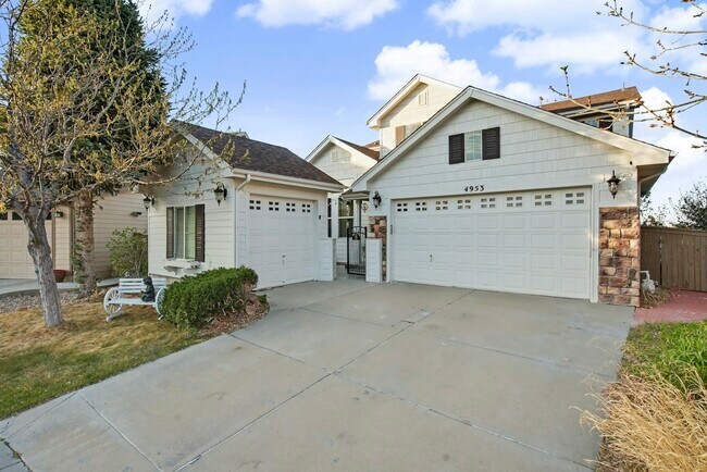 Building Photo - 4953 Huntwick Pl