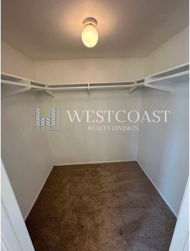 Building Photo - Beautiful Two-Story 3 Bed, 2 Bath Home in Calavera Hills Villas Community in Carlsbad