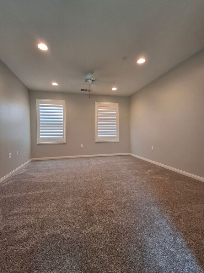 Building Photo - MUST SEE!!! Newer construction build w/ fixed SDGE Bill! Central A/C and Heat!