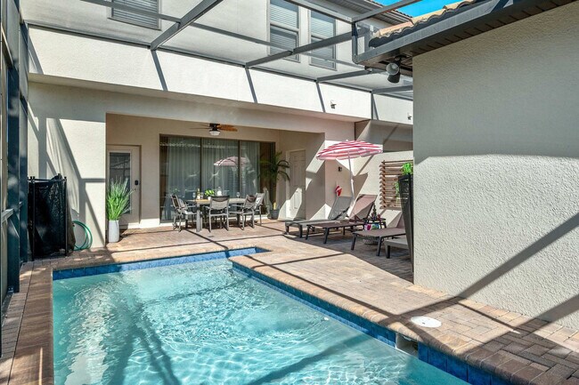 Building Photo - 1978 Majorca Dr