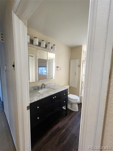 Building Photo - 9225 Clermont Dr