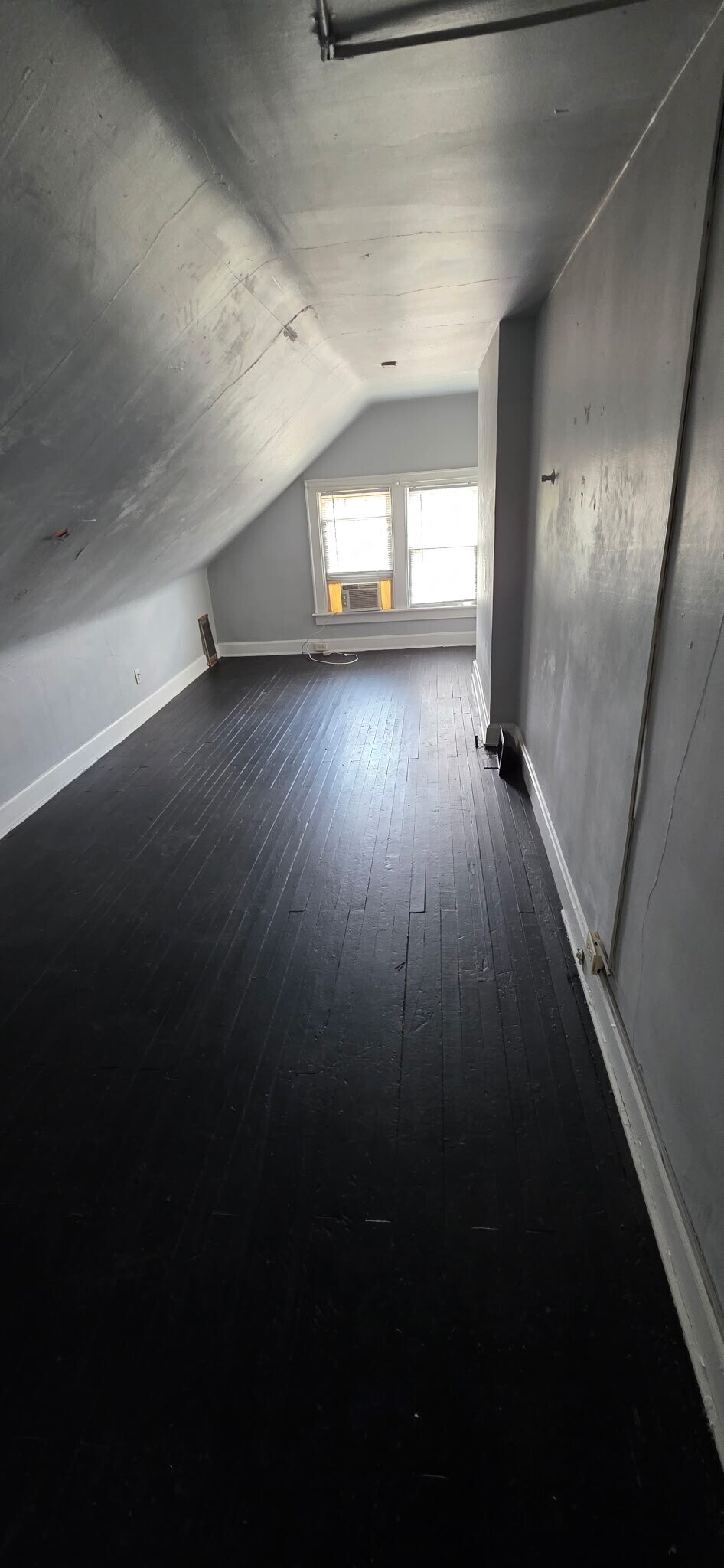 Bdrm 2 on 3rd flr - 352 1/2 E 20th Ave