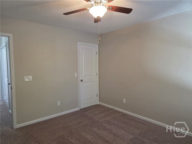 Building Photo - 829 Hyacinth Cir