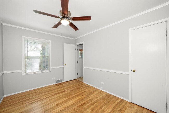 Building Photo - Charming Ranch-Style Home with New Windows...