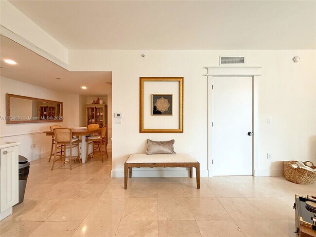 Building Photo - 350 S Miami Ave
