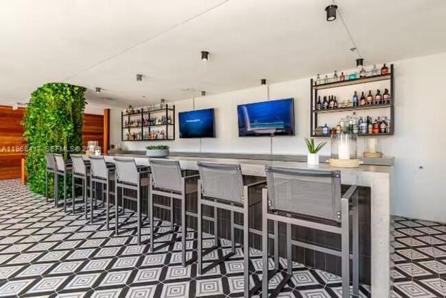 Building Photo - 398 NE 5th St