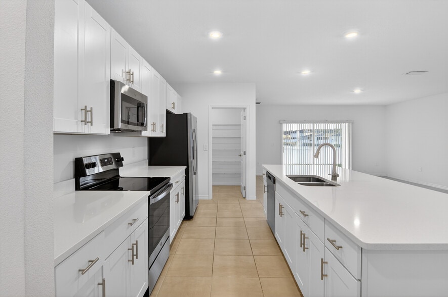 Building Photo - 3917 Southern Vista Loop