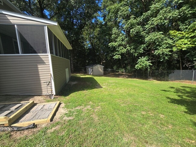 Building Photo - FULLY REMODELED 3 BR HOUSE IN PRINCE GEORG...