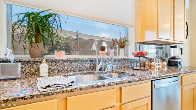 Building Photo - 11572 E Running Deer Trail