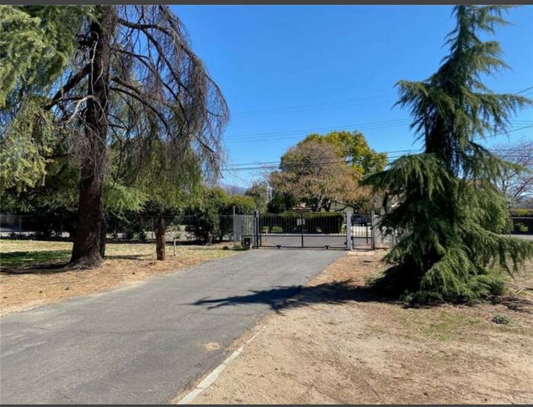 Building Photo - 33574 Washington Dr