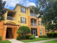 Building Photo - Spacious 3/2 Condo with Pond View!