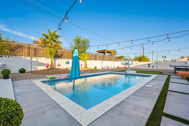 Building Photo - 131 Mescal Loop