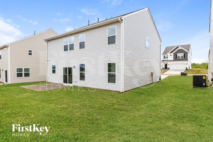 Building Photo - 418 Stonefence Dr