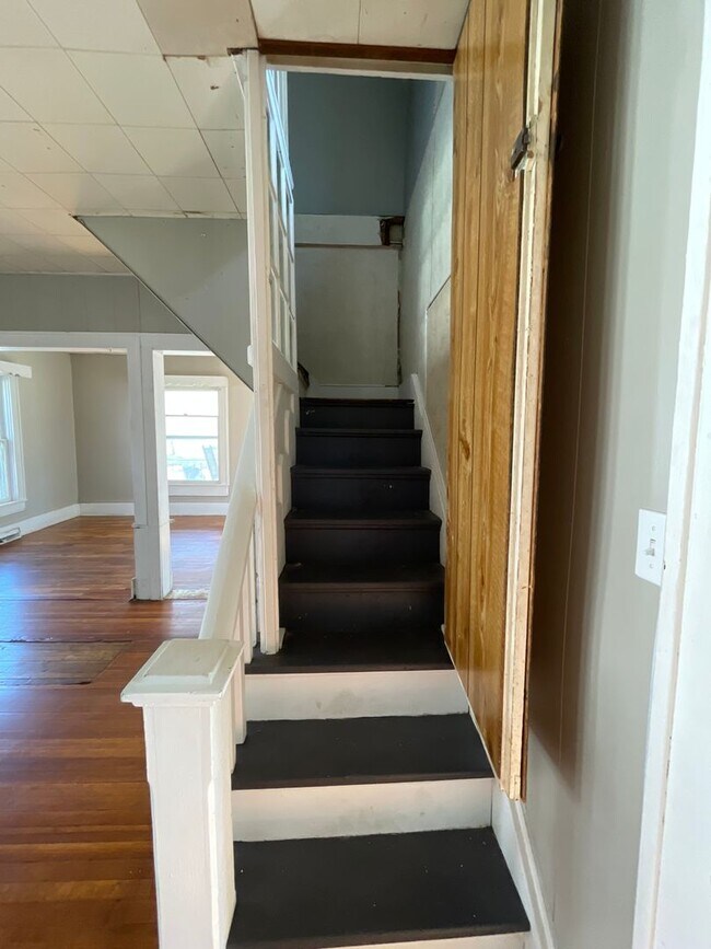 Building Photo - 209 Congress St