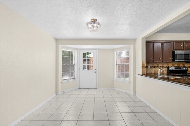 Building Photo - 10606 Beckfield Dr